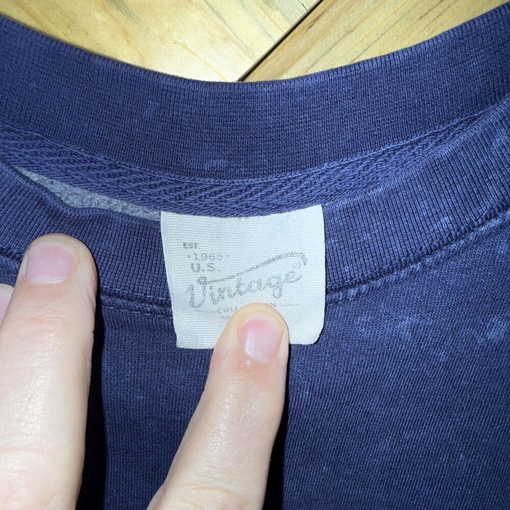 Taylor Swift Eras Tour Blue Crewneck Sweatshirt Oversized Medium Vintage Brand - Picture 3 of 5